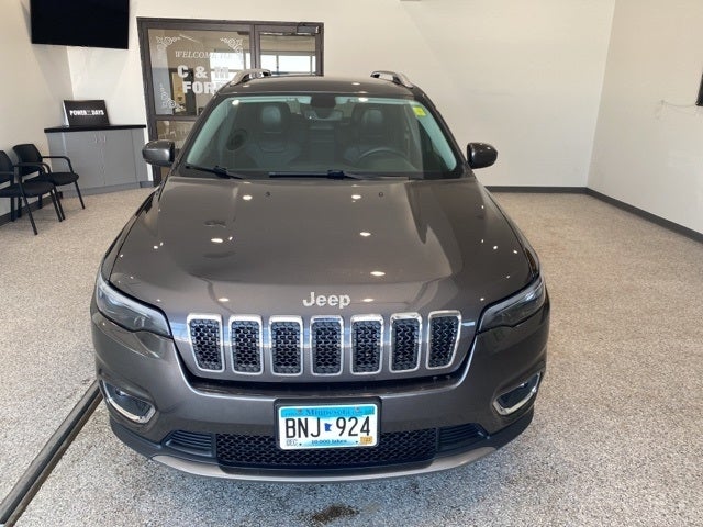 Used 2019 Jeep Cherokee Limited with VIN 1C4PJMDX6KD355874 for sale in Hallock, Minnesota