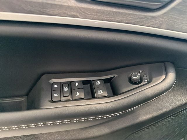 2026 Jeep Grand Cherokee L Laredo