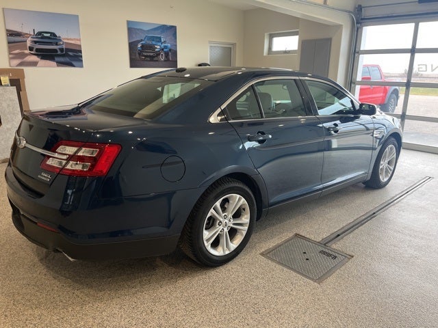 2017 Ford Taurus SEL