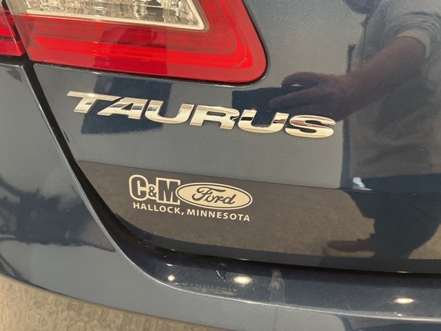 2017 Ford Taurus SEL