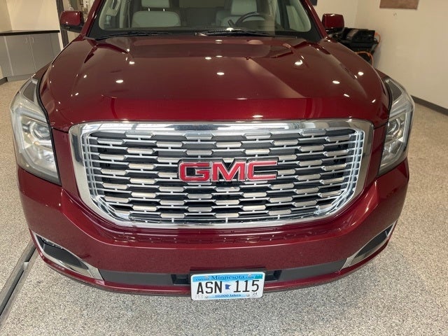 Used 2018 GMC Yukon Denali with VIN 1GKS2CKJ2JR215343 for sale in Hallock, Minnesota