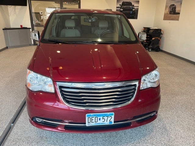 Used 2014 Chrysler Town & Country Touring-L with VIN 2C4RC1CG4ER143303 for sale in Hallock, Minnesota