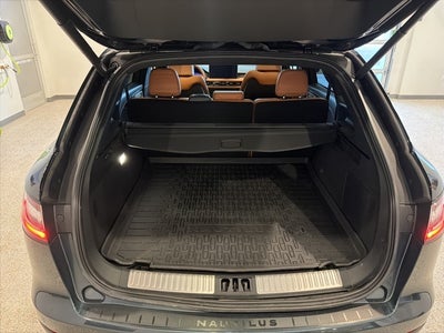 2022 Lincoln Nautilus Black Label