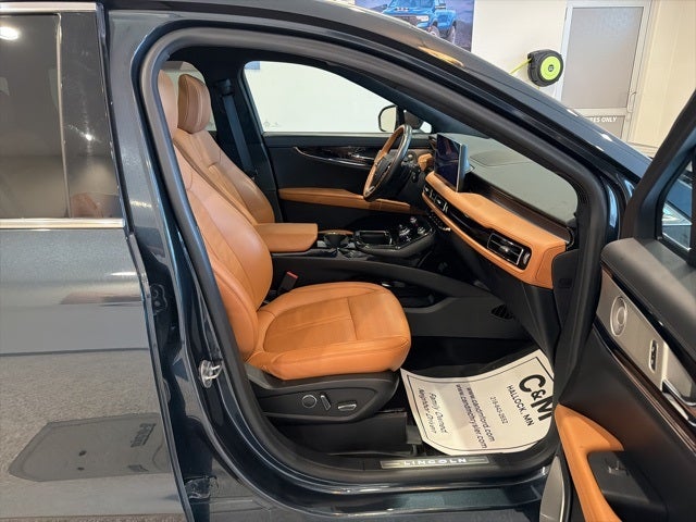 2022 Lincoln Nautilus Black Label