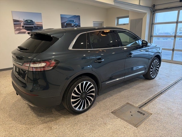 2022 Lincoln Nautilus Black Label