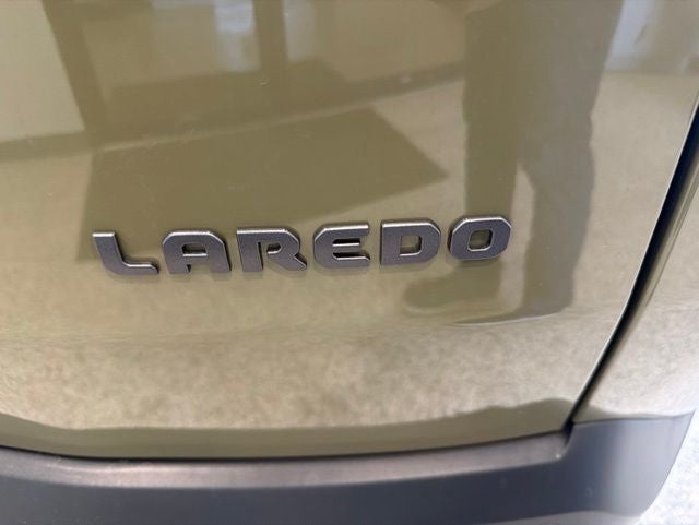 2026 Jeep Cherokee Laredo