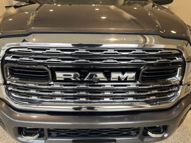 Used 2019 RAM Ram 2500 Pickup Laramie Limited with VIN 3C6UR5TL4KG538300 for sale in Hallock, Minnesota
