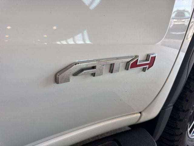 2022 GMC Sierra 1500 Limited AT4